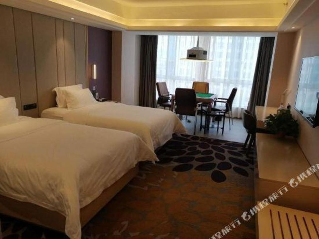 Lavande Hotels- Yueyang Linxiang Zhongfa Luaran gambar